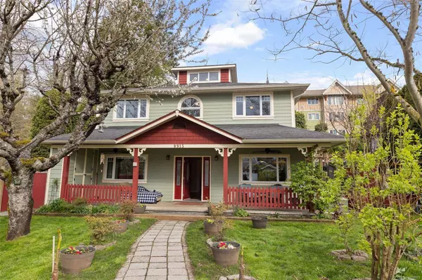 9913 Maple St, Chemainus, BC V0R 1K1