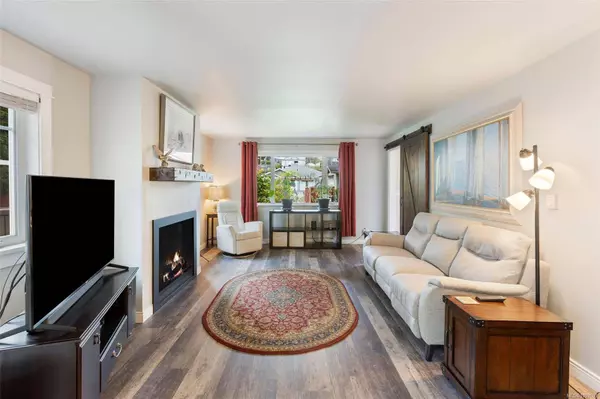 9913 Maple St, Chemainus, BC V0R 1K1