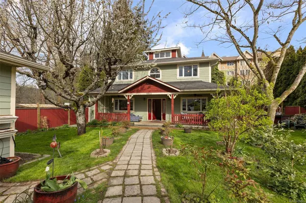 9913 Maple St, Chemainus, BC V0R 1K1