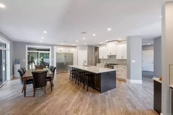 2605 Timber Ridge Rd, Shawnigan Lake, BC V0R 2W1