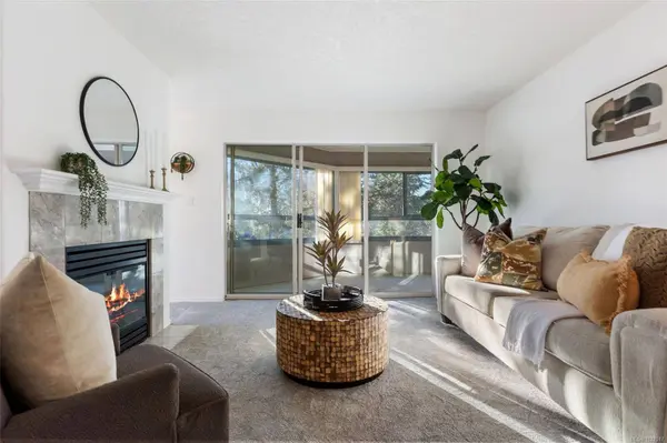 1100 Union Rd #305, Saanich, BC V8P 2J3