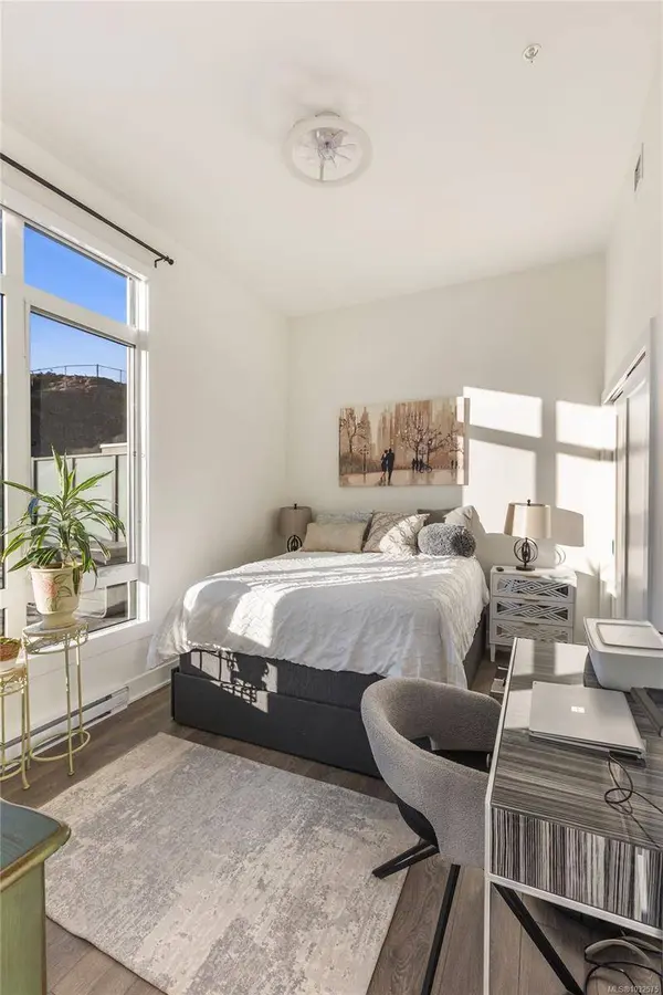 1110 Samar Cres #102, Langford, BC V9B 7B2