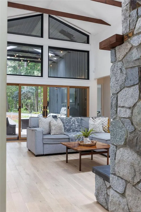257 Dutnall Rd, Metchosin, BC V9C 4B4