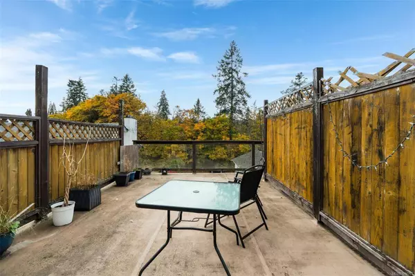 2486 Jeanine Dr, Langford, BC V9B 4Y1