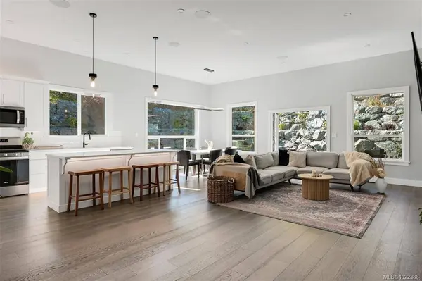 847 Bucktail Rd, Mill Bay, BC V0R 2P1