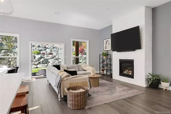 847 Bucktail Rd, Mill Bay, BC V0R 2P1