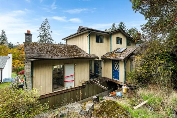 2486 Jeanine Dr, Langford, BC V9B 4Y1