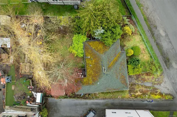3330 Harriet Rd, Saanich, BC V8Z 3S4