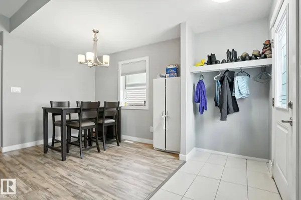 10438 154 ST NW, Edmonton, AB T5P 2H8