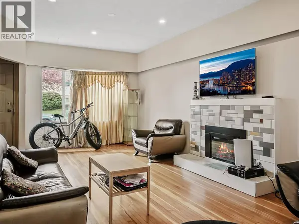 620 SLOCAN STREET, Vancouver, BC V5K3X7