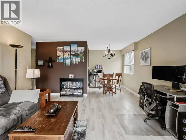 12096 222 ST #207, Maple Ridge, BC V2X5W1