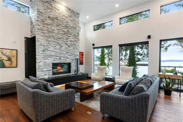 2250 Dolphin Rd, North Saanich, BC V8L 5Y7