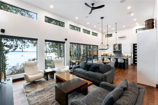 2250 Dolphin Rd, North Saanich, BC V8L 5Y7