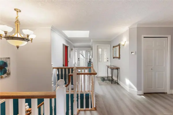 380 Crystalview Terr, Langford, BC V9B 5S5