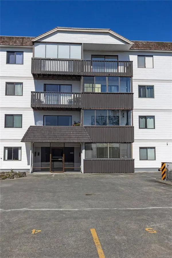 929 Esquimalt Rd #202, Esquimalt, BC V9A 3M7