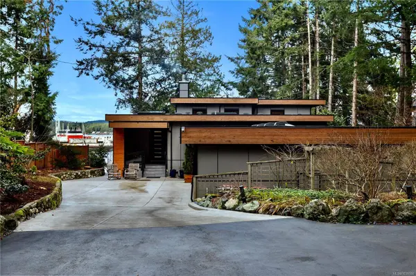 2250 Dolphin Rd, North Saanich, BC V8L 5Y7