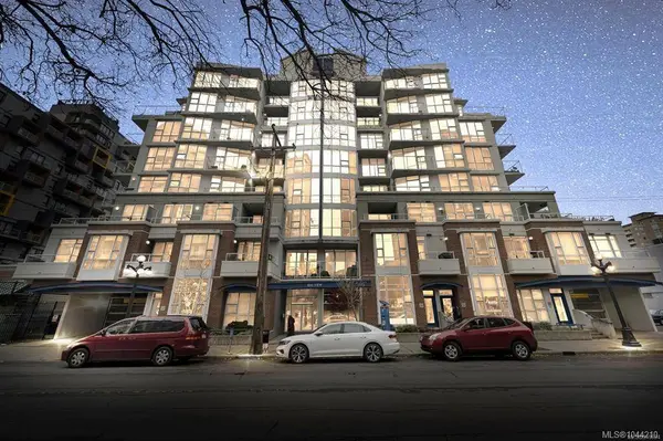 860 View St ##701