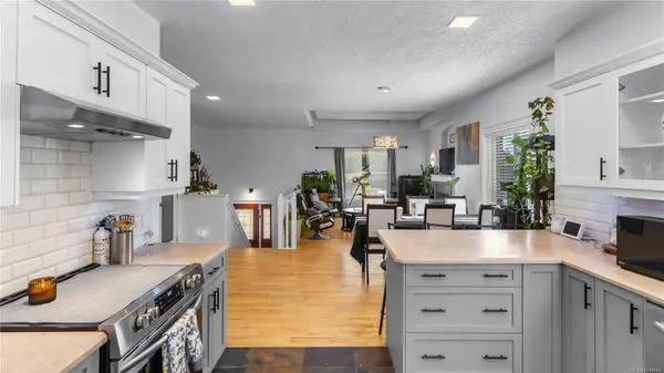 2282 Church Hill Dr, Sooke, BC V9Z 0W3