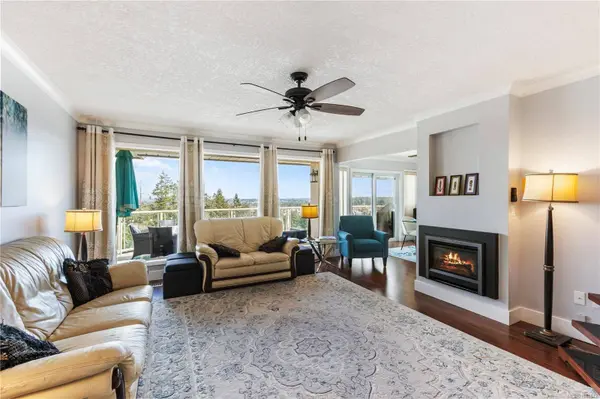 380 Crystalview Terr, Langford, BC V9B 5S5