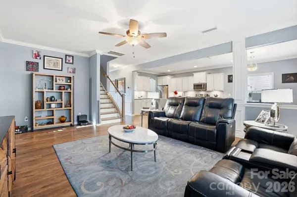 1103 Clover LN, Matthews, NC 28104
