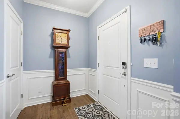 1103 Clover LN, Matthews, NC 28104