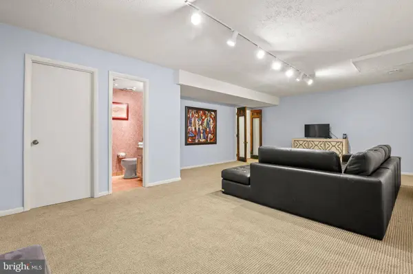 11212 ANGUS PL, Potomac, MD 20854