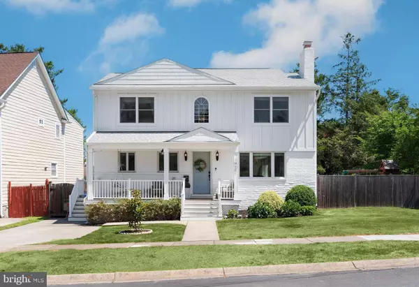 6401 WINNEPEG RD, Bethesda, MD 20817
