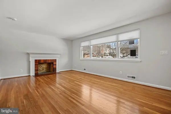 1445 NORTHGATE RD NW, Washington, DC 20012