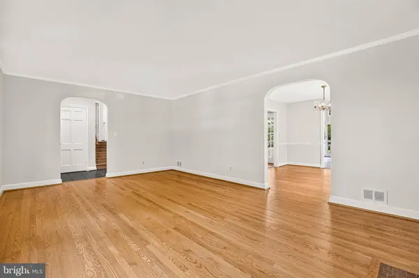5625 OGDEN RD, Bethesda, MD 20816