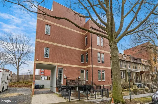 915 3RD ST NE, Washington, DC 20002
