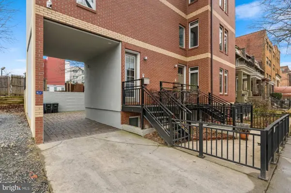 915 3RD ST NE, Washington, DC 20002