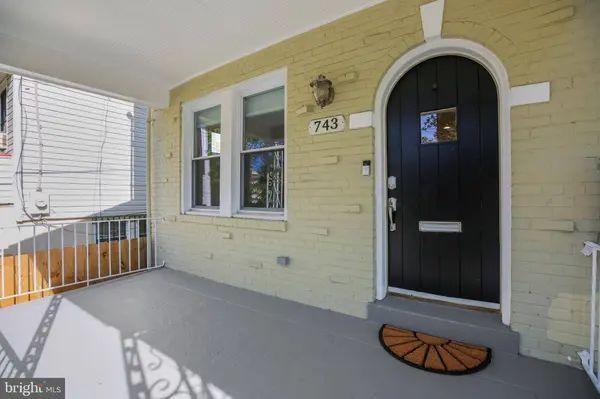 743 MADISON ST NW, Washington, DC 20011