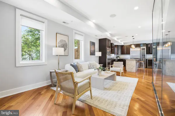 915 3RD ST NE, Washington, DC 20002