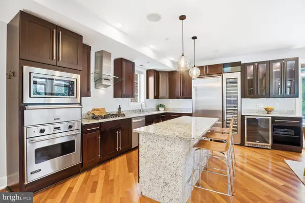 915 3RD ST NE, Washington, DC 20002