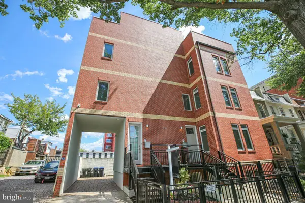 915 3RD ST NE, Washington, DC 20002