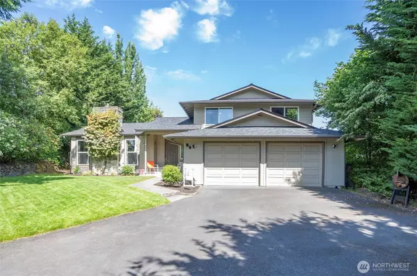 96 Kim CT, Steilacoom, WA 98388