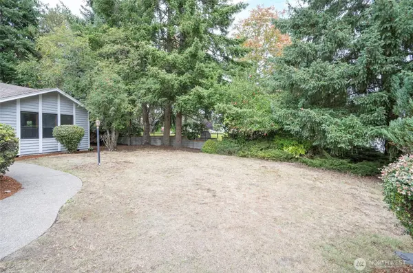 9711 Onyx DR SW, Lakewood, WA 98498