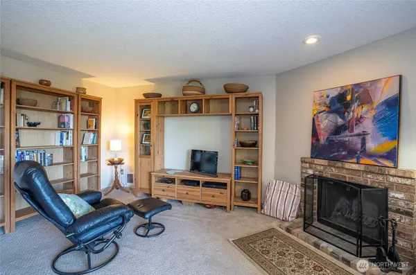 7317 N Skyview #L203, Tacoma, WA 98406