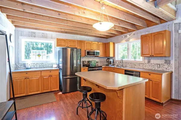 9393 Phillips RD SE, Port Orchard, WA 98367