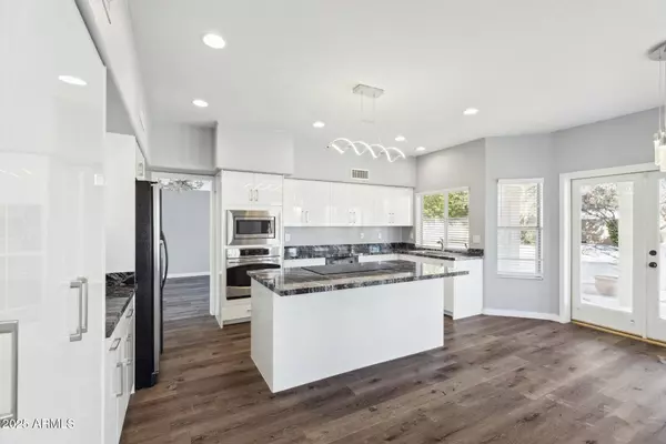 3641 E Park Avenue, Phoenix, AZ 85044