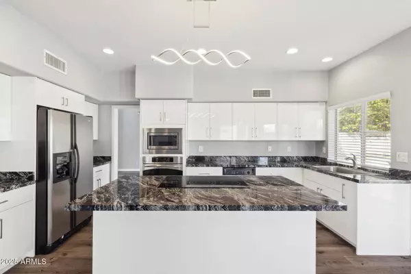 3641 E Park Avenue, Phoenix, AZ 85044