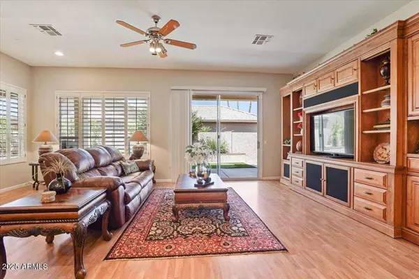 23702 S Desert Sands Drive, Sun Lakes, AZ 85248