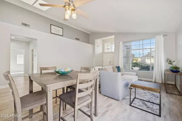 16633 S 14TH Street, Phoenix, AZ 85048