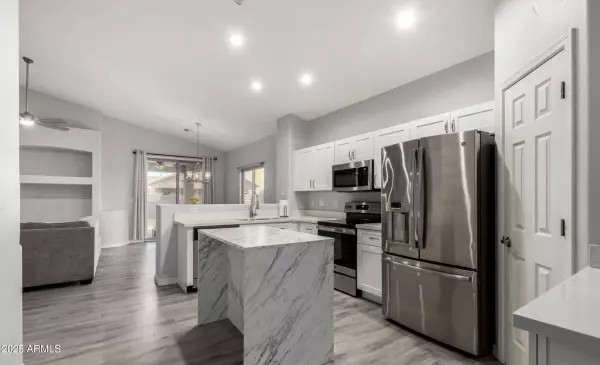 4934 W APOLLO Road, Laveen, AZ 85339