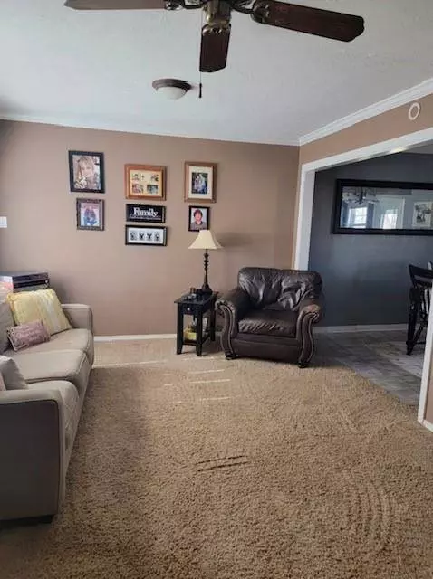 406 Winona, Lindsay, OK 73052