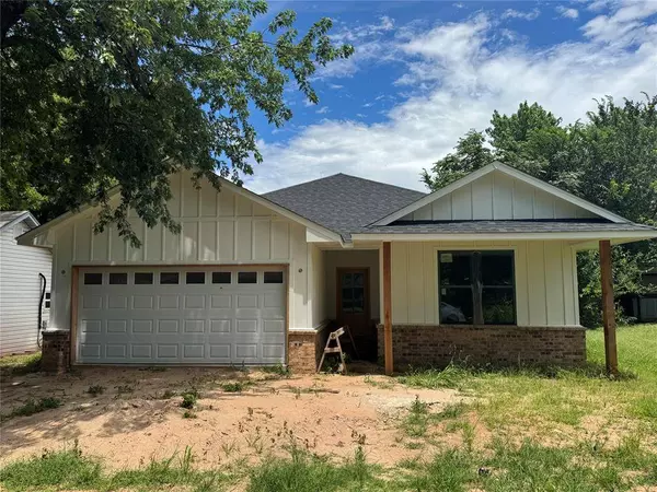 203 W Holly ST, Tuttle, OK 73089