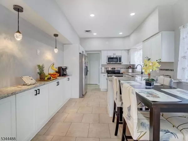 816 Washington Ave, Linden City, NJ 07036