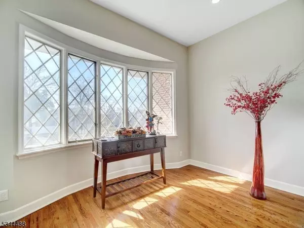 816 Washington Ave, Linden City, NJ 07036