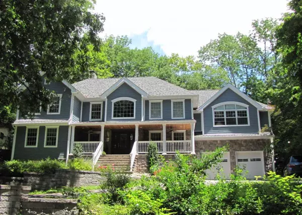 34 E Munsell Ave, Linden City, NJ 07036