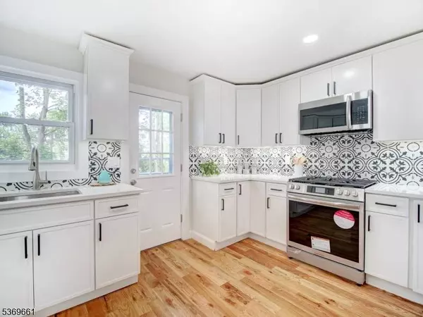 5 Terrace Ave, West Orange Twp., NJ 07052